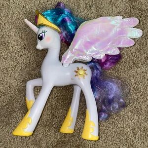 My Little Pony White Princess Celestia 9" Talking Light-up Wings Works